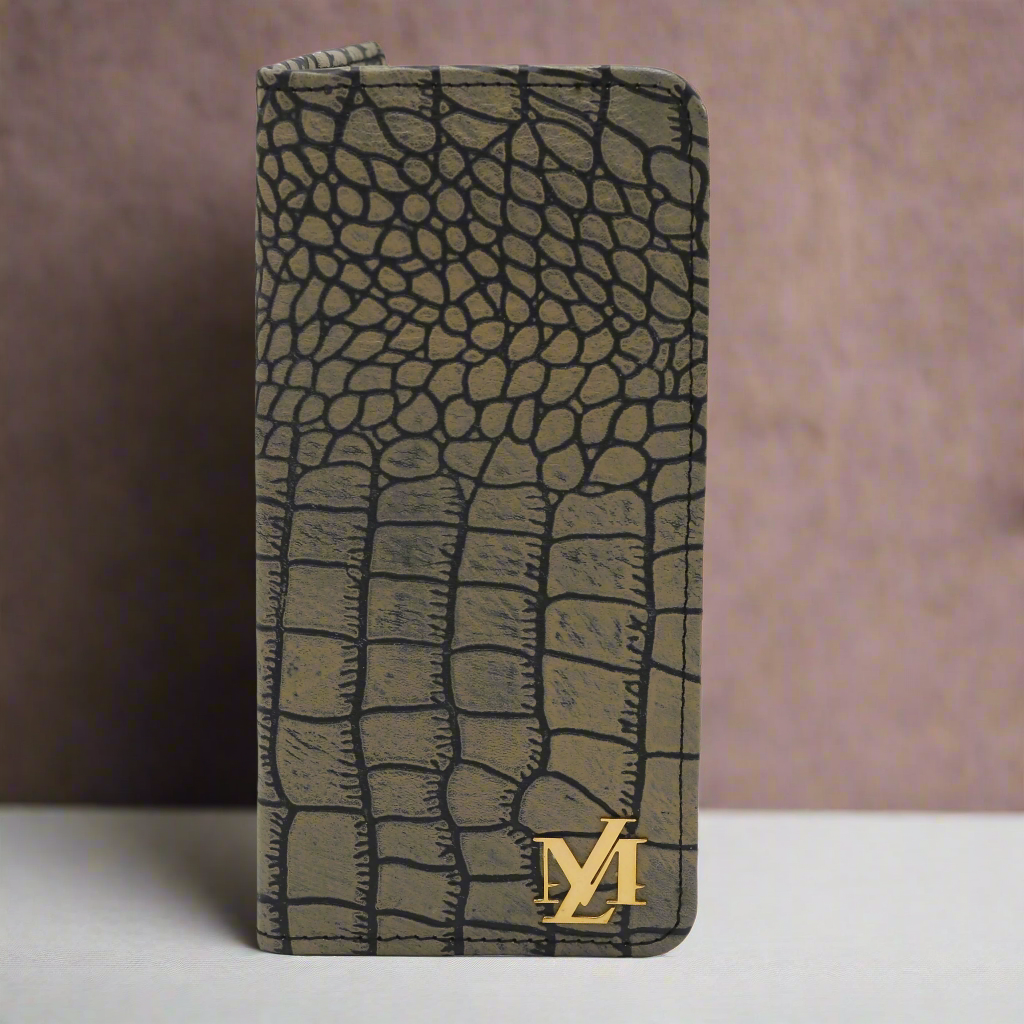 Ecru and Black Waxed Crocodile