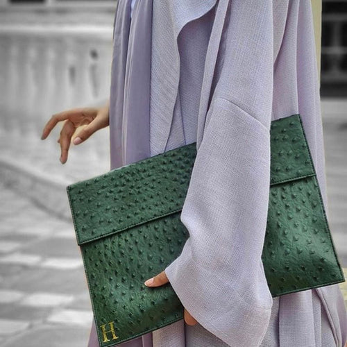 Aura Clutch