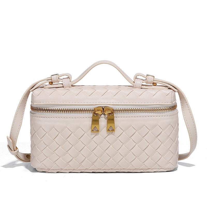 Aura Crossbody